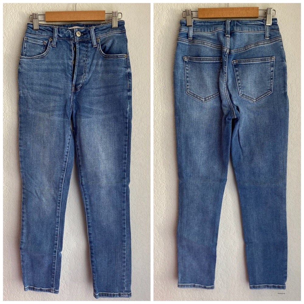 Forever 21 Classic Button Fly Blue Denim Jeans